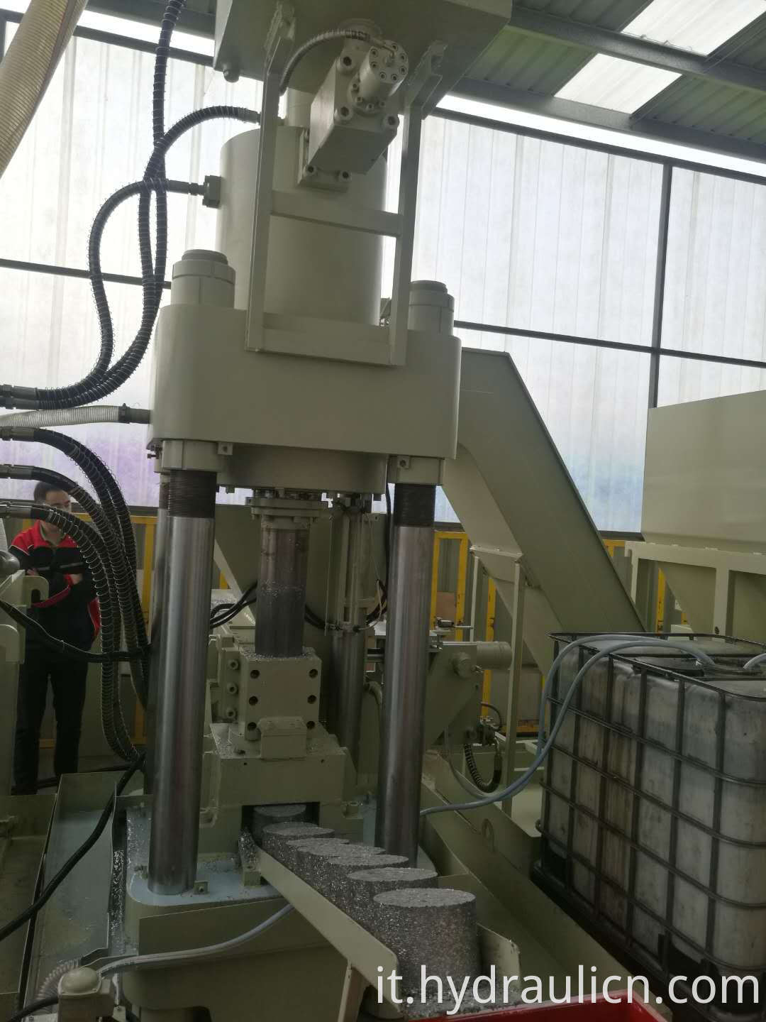 aluminium briqutte machine